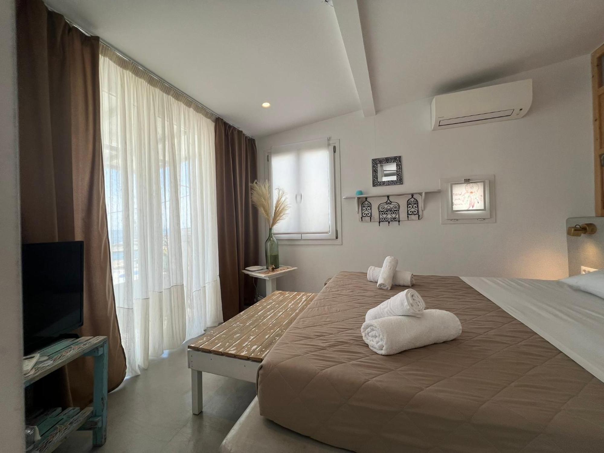 شقة Mykonos Tourlos Nests - Sea View Escape المظهر الخارجي الصورة